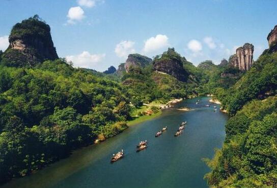 人少景美！五一小長(cháng)假最適合出游的的當地